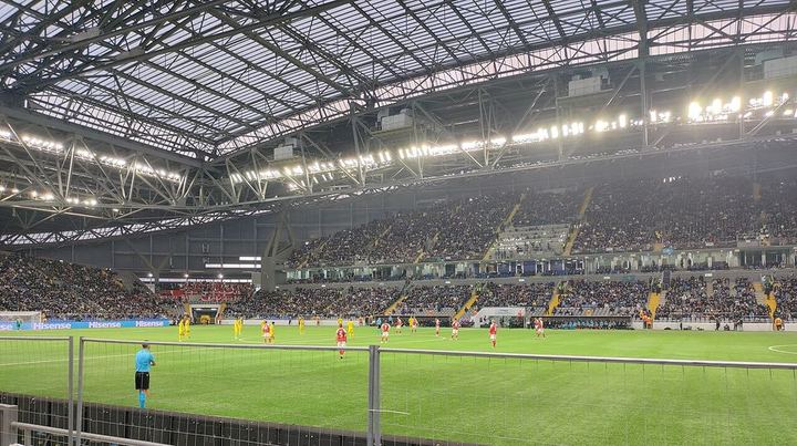 厄瓜多尔2-1逆转德国晋级世界杯32强（封面配图）